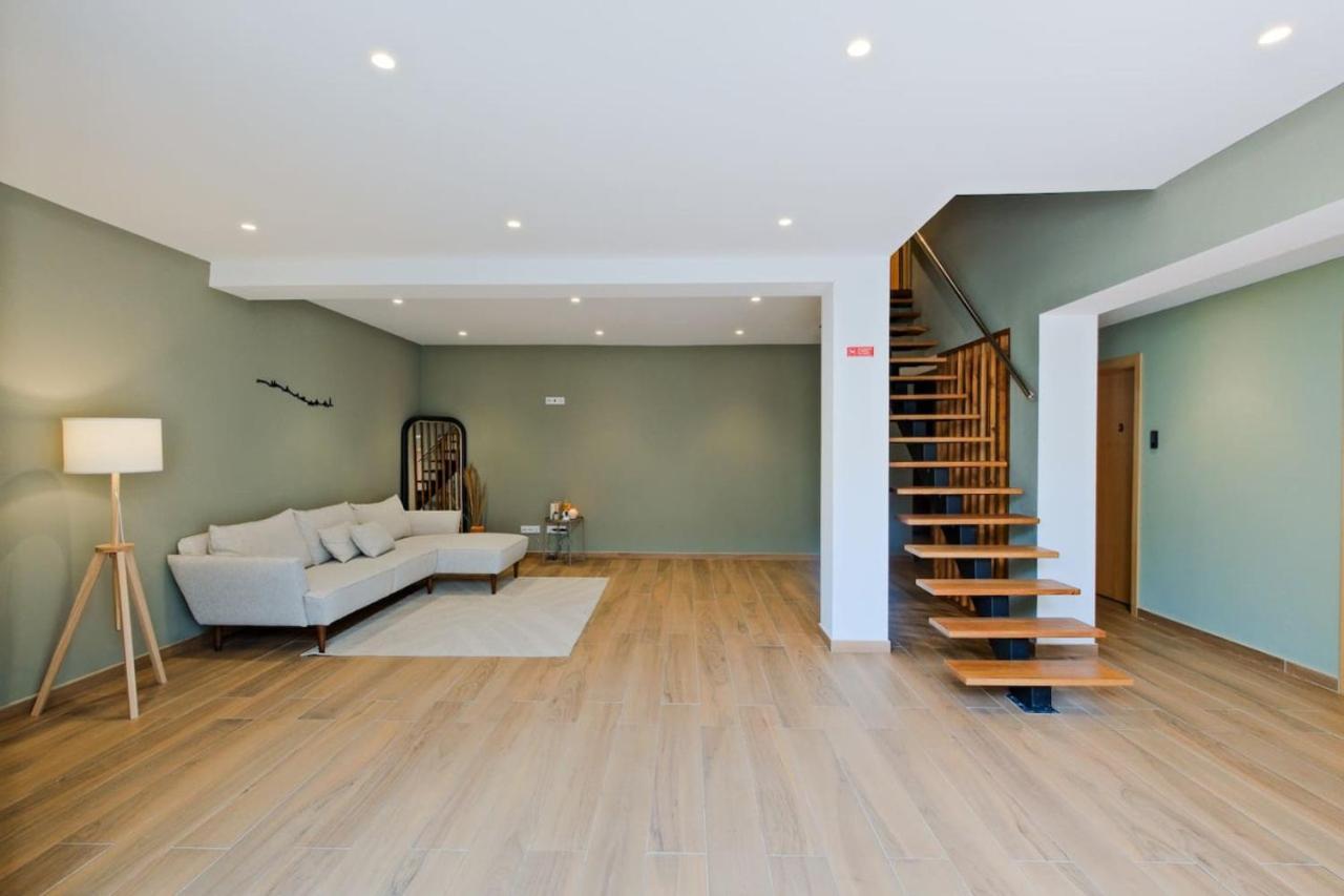 Lovely Fully Equipped Near Subway N6 Apartment *