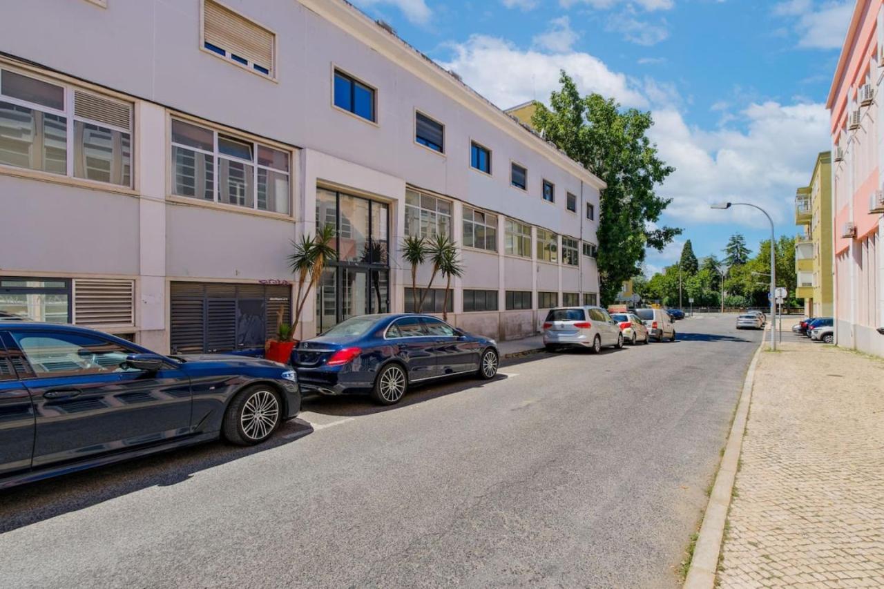 Apartment Lovely Fully Equipped Near Subway N6 Lisbon